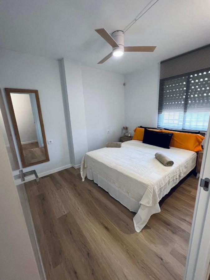 Apartamento En Salou A 20M Playa! Reformado Nuevo 坎布里尔斯 外观 照片